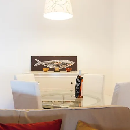 Apartment Flh Expo Cozy